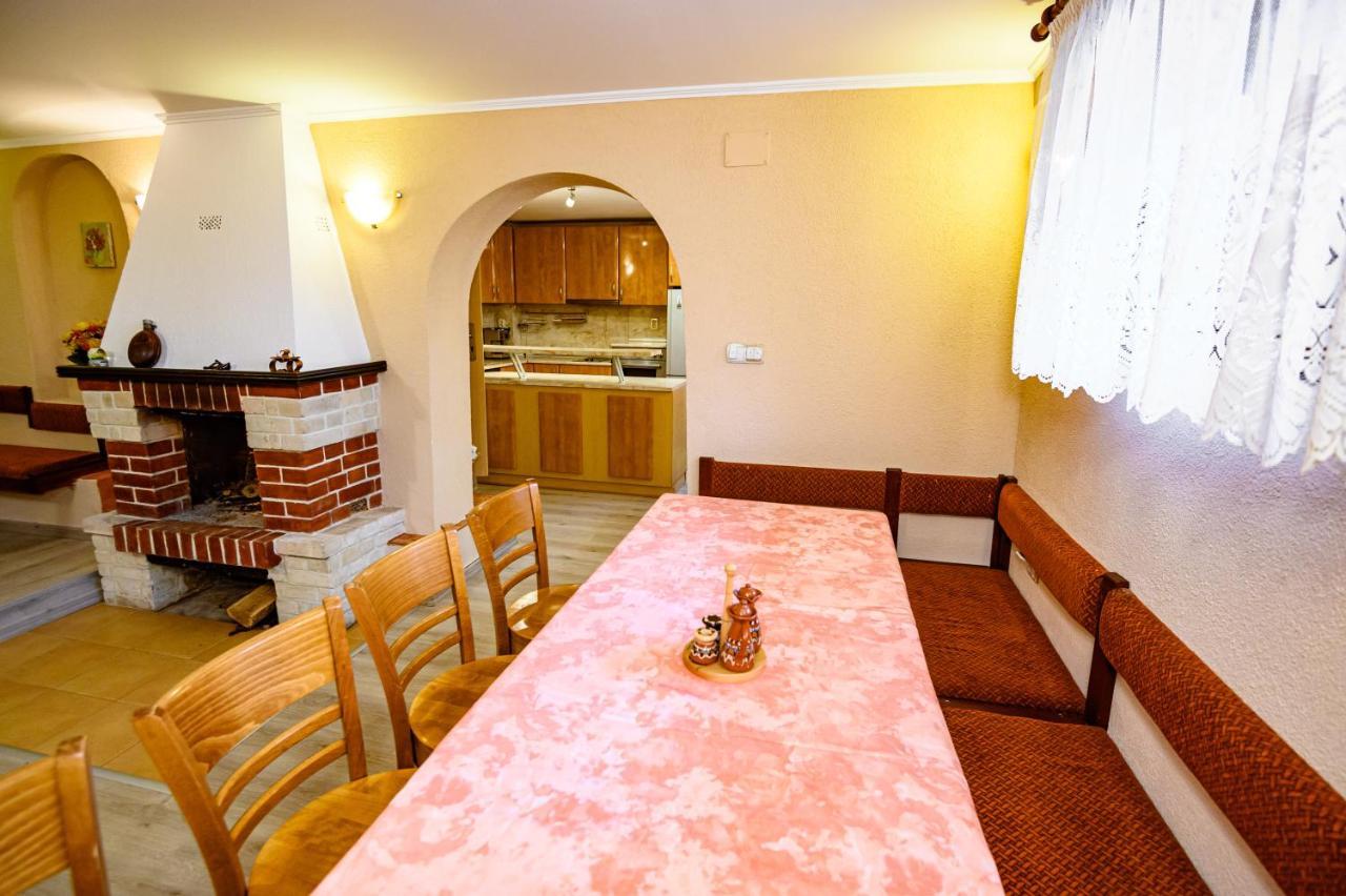 Lalev Guest House Bansko Exterior photo